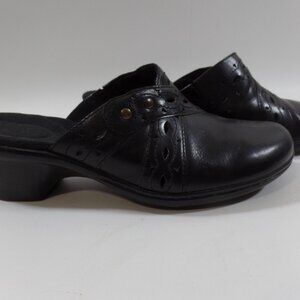 CLARKS Clogs w/CutOuts Womens Size 10M Black Leather Slip-on Mules Shoes Comfort